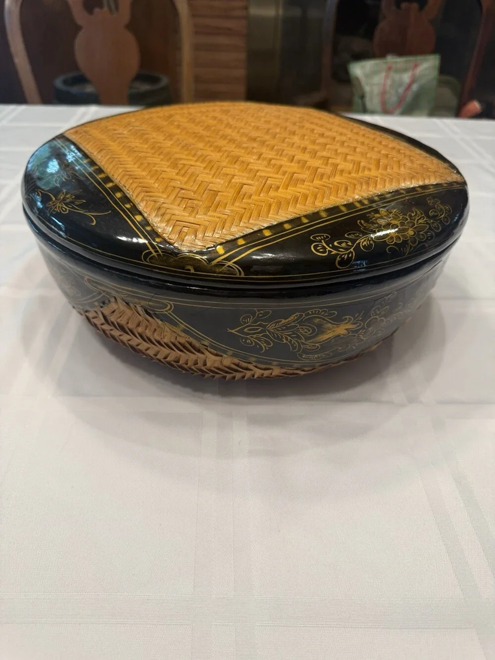 VTG Vietnam Black Lacquer Basket Woven Bamboo Lidded Box Gold Gilt Stamped